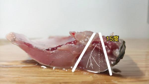 鯽魚去刺這麼簡單，154根骨刺根根去除，吃魚像吃豆腐一樣放心