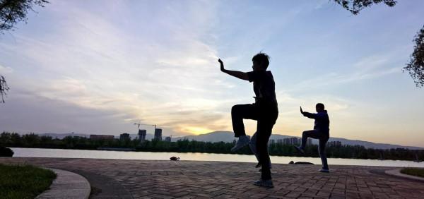 中年是養命黃金期，如何健康養生？需做到&OpenCurlyDoubleQuote;3快、4不、1堅持&rdquo;