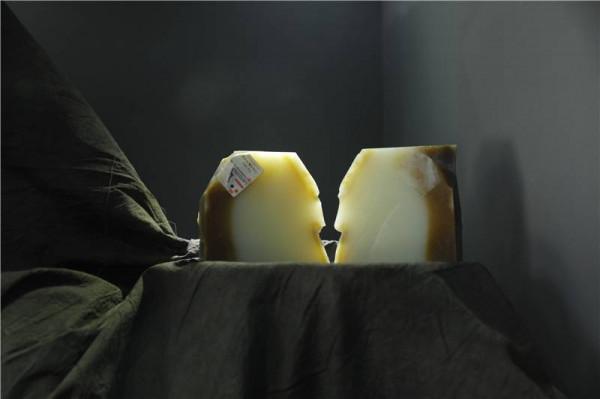 從羊脂白玉到五彩斑斕！原來有色玉種也能成為藏家的心頭好