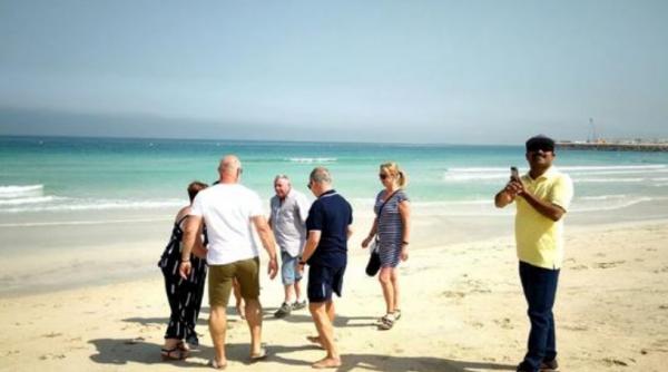 華人在迪拜生活，體會什麼是種族優越感，最爽的莫過印度人