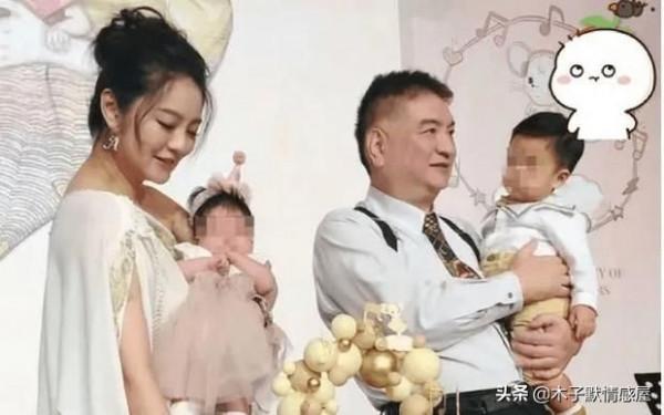 37歲結婚，39歲生下兒子，40歲生下女兒的安以軒，滿屏都是幸福