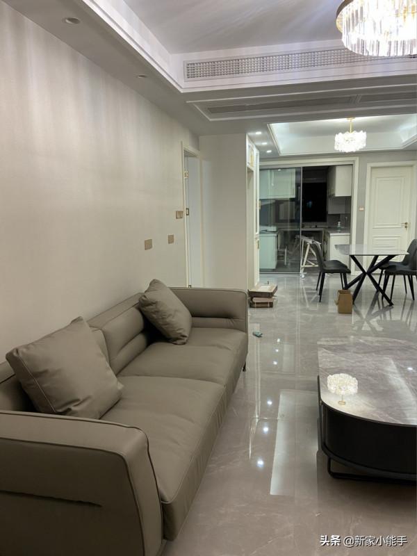新房終於添置傢俱，越來越像一個家，時尚大氣，一家人都滿意