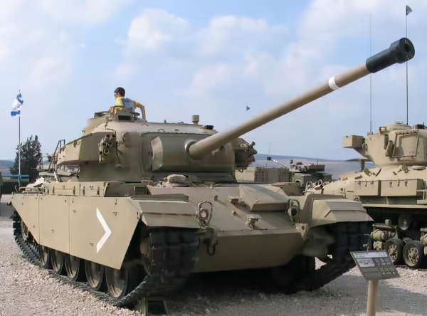 “百夫長”打得過“虎式”坦克?想多了!根本就不是一個等級 “百夫長”打得過“虎式”坦克?想多了!根本就不是一個等級