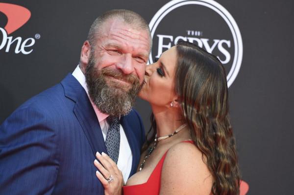 2022年這五位巨星的女兒有望正式簽約WWE，HHH大女兒上榜