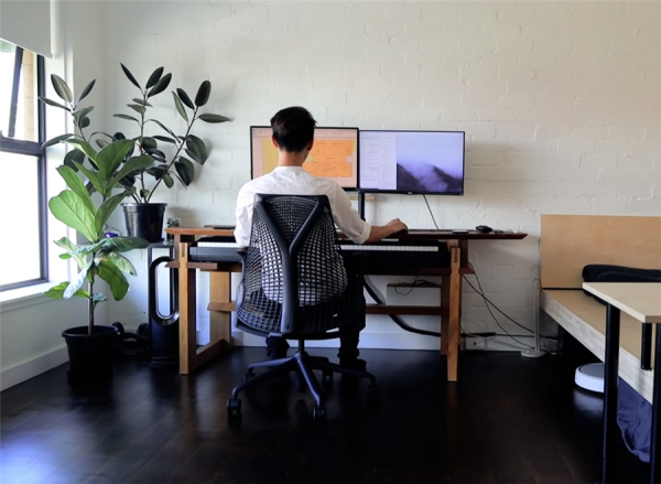 男生獨居28㎡迷你公寓，空間雖然不大，但顏值和功能真沒得挑