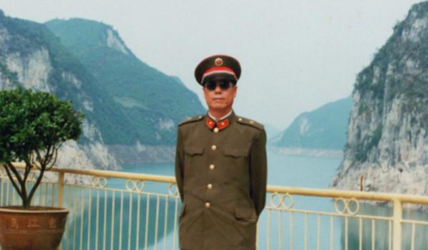 1985年,萬海峰任成都軍區政委,搭檔從1軍軍長越級提拔軍區司令 1985年,萬海峰任成都軍區政委,搭檔從1軍軍長越級提拔軍區司令