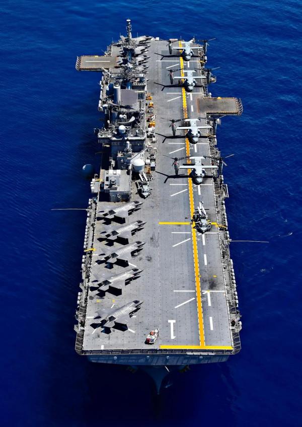 LHD“黃蜂”級兩棲攻擊艦圖集（222圖）