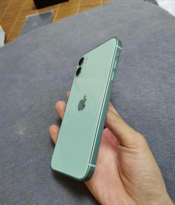 對比iPhone12，華為的Mate40，哪款比較有優勢？