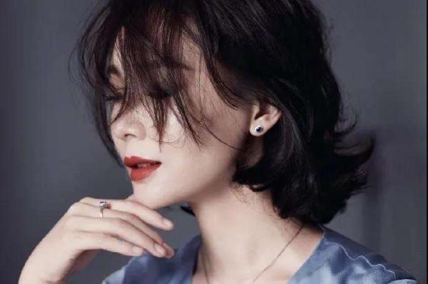 “嫁”這個字如其字形所示,意味著成為夫家的女人 “嫁”這個字如其字形所示,意味著成為夫家的女人