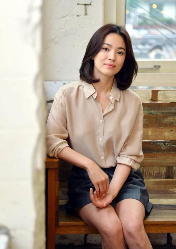 宋慧喬，天生麗質，不用妝扮，同樣無比迷人