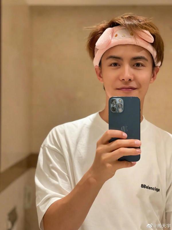 5位“少年感”的男明星：與油膩感絕緣，年過30歲還能演學生