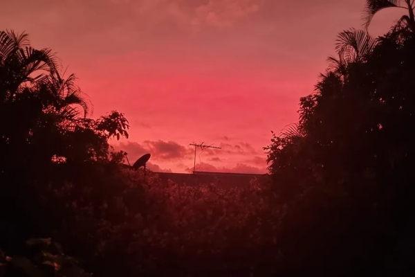 湯加火山灰擴散，澳洲驚現&OpenCurlyDoubleQuote;詭異日出&rdquo;！專家：不會危及健康