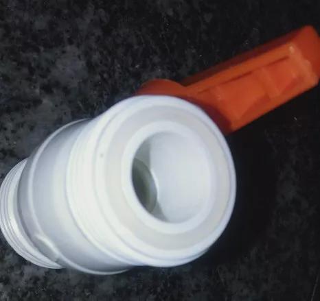 PVC雙活接球閥的內部構造（雙頭刷膠，三）