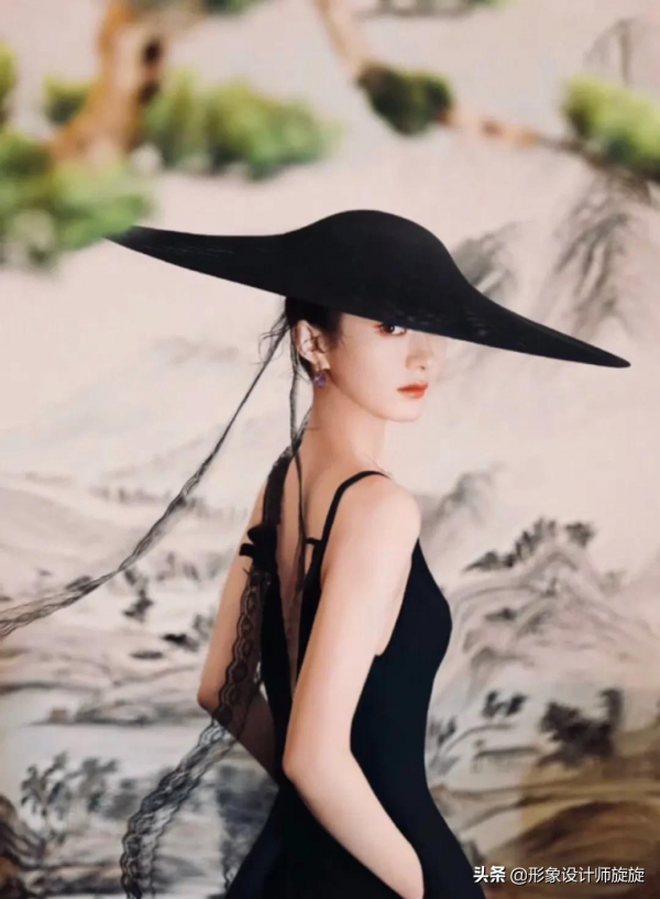 趙麗穎轉變風格穿得更好看了，普通人如何學她的變美經呢