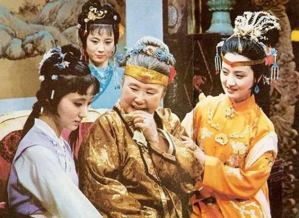 《我愛我家》裡那麼多精彩臺詞,原來有這麼多都來自《紅樓夢》 《我愛我家》裡那麼多精彩臺詞,原來有這麼多都來自《紅樓夢》