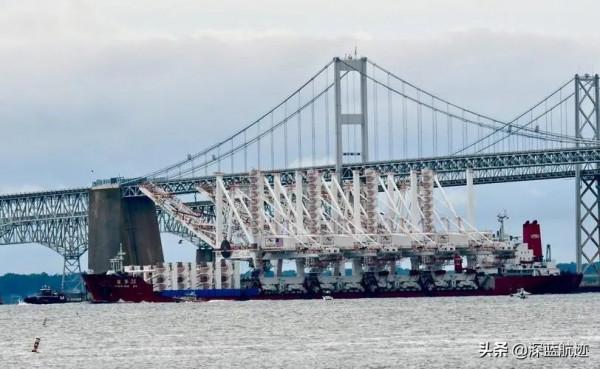 用實力說話：4臺巨型起重機運抵美國，他們終究離不開中國製造