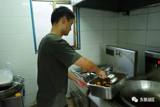 關注 | 新排長如何崗前闖關?現場畫面來了 關注 | 新排長如何崗前闖關?現場畫面來了