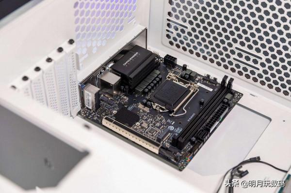 小尺寸也有高效能,銘瑄MS-挑戰者H510ITX主機板效能體驗 小尺寸也有高效能,銘瑄MS-挑戰者H510ITX主機板效能體驗