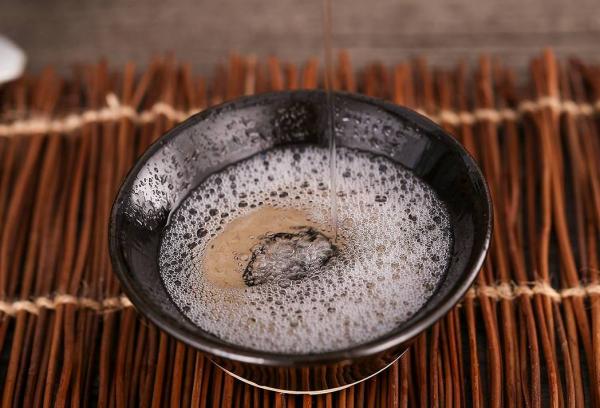 國內幾款“可憐酒”,曾是有錢人酒局的標配,如今不貴卻遭人嫌棄 國內幾款“可憐酒”,曾是有錢人酒局的標配,如今不貴卻遭人嫌棄