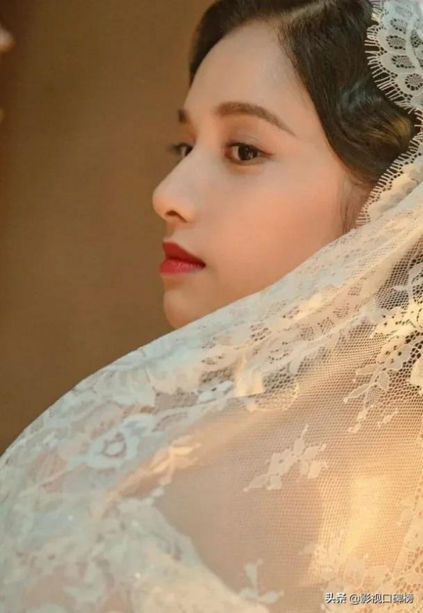 年度新晉高人氣女星盤點:張小斐躋身54億票房女王,劉浩存成黑馬 年度新晉高人氣女星盤點:張小斐躋身54億票房女王,劉浩存成黑馬