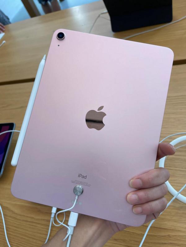 今天體驗的手機