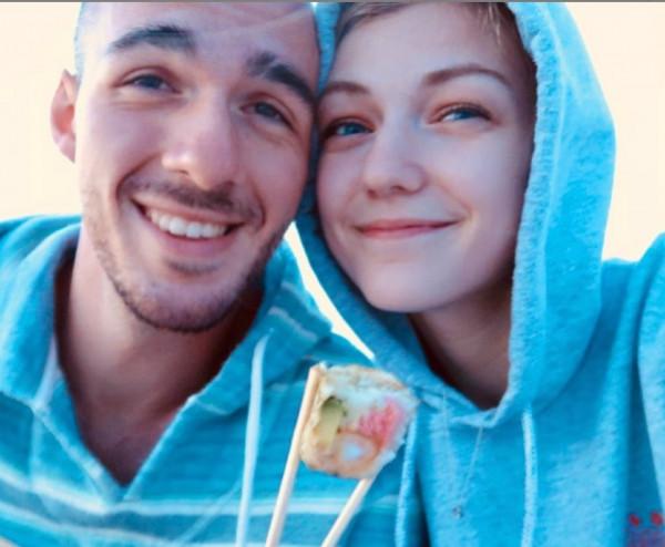 美國情侶自駕遊,只有男的一個人回來!女方媽媽質問:我女兒呢? 美國情侶自駕遊,只有男的一個人回來!女方媽媽質問:我女兒呢?