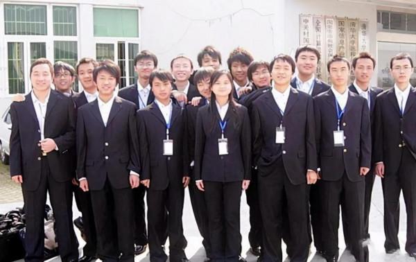 曹曉潔：高考385分無奈上技校，卻被三家跨國公司爭搶，為何？