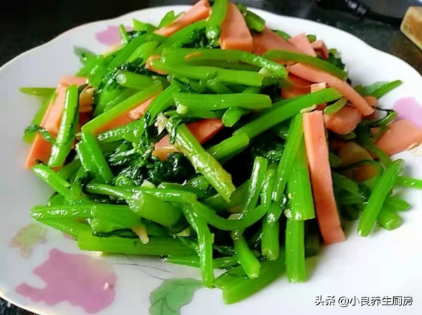 天冷了，多給家人做這道菜，不蒸不煮，清淡解膩，南方人經常吃