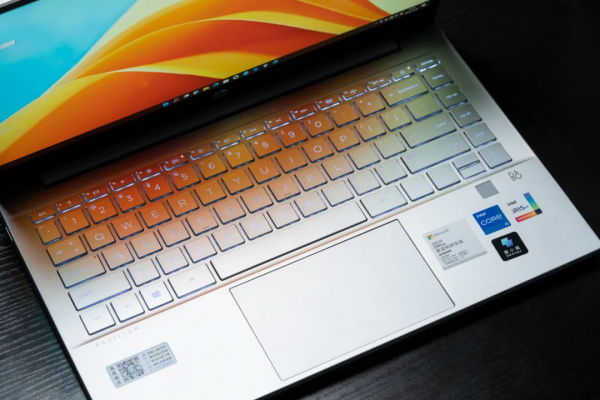 點名率頗高的惠普星14測評:顏值高,使用體驗是亮點 點名率頗高的惠普星14測評:顏值高,使用體驗是亮點