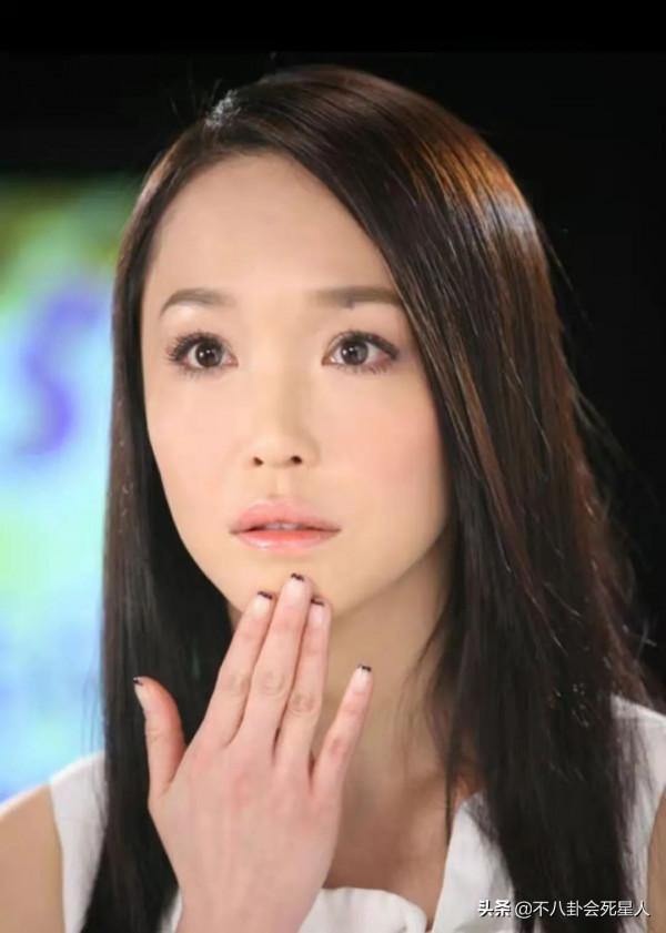 誰說鼻子高才出美人？這10位小鼻子、塌鼻子的女星，個個精緻可愛