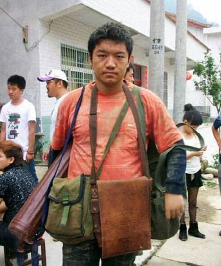 一個角色吃到老？尤浩然還在蹭家有兒女熱度，網友齊聲拒絕