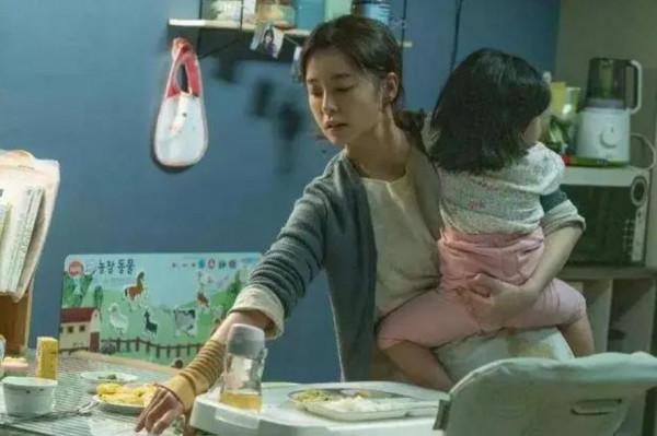 全職媽媽首次外出工作,收入5000元,花掉2500,被罵敗家 全職媽媽首次外出工作,收入5000元,花掉2500,被罵敗家