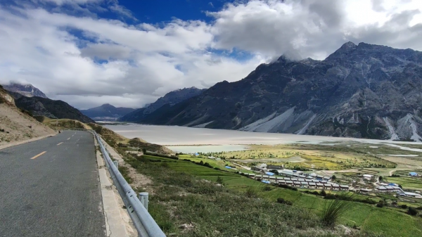 騎著150摩托北京出發,行程一萬四千多公里摩旅川滇臧十餘省 騎著150摩托北京出發,行程一萬四千多公里摩旅川滇臧十餘省