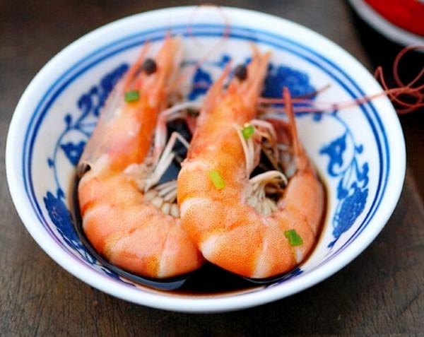 白灼蝦時，直接下鍋煮就錯了！牢記這3點，蝦肉鮮甜無腥味，賊香