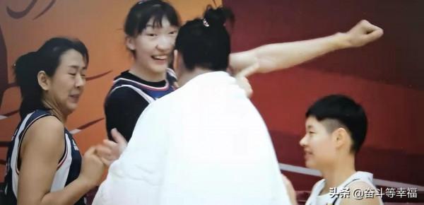 WCBA常規賽,四川女籃92比63戰勝大體協聯隊,替補肖桐獲得17分 WCBA常規賽,四川女籃92比63戰勝大體協聯隊,替補肖桐獲得17分