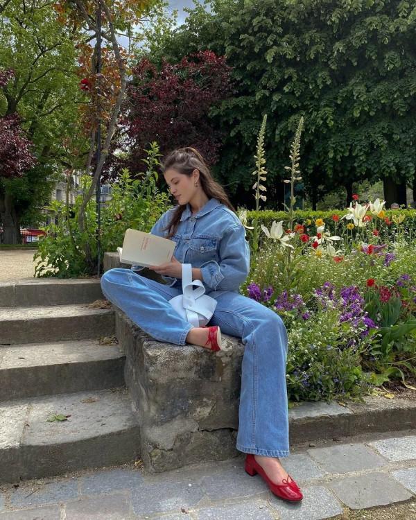 金晨跳舞又殺瘋了？單品穿出一個團的架勢！快來get氣場兩米八的同款