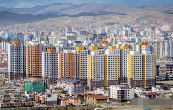 蒙古國第四任總統，在位八年時間，堅持對華友好