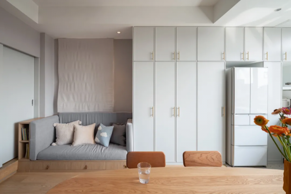 二胎夫妻放棄豪宅,一家6口住55平老房,女主人還有瑜伽房 二胎夫妻放棄豪宅,一家6口住55平老房,女主人還有瑜伽房