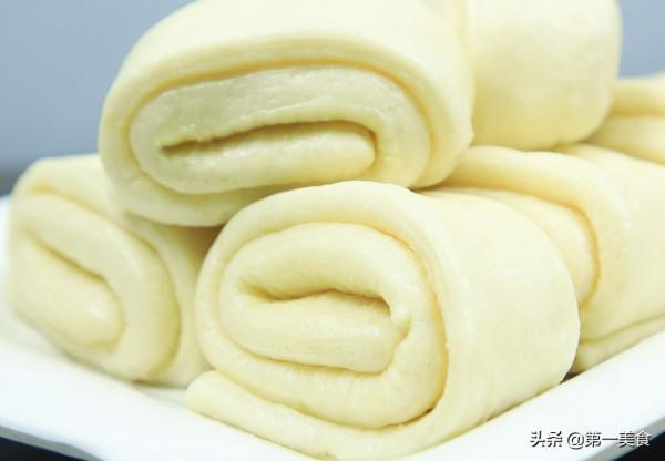 廚師長分享家常油卷做法，學會這個發麵技巧，不變形不塌陷又鬆軟