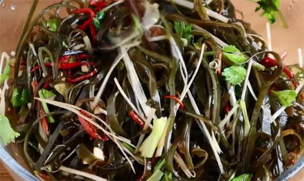 難怪飯店涼拌海帶絲那麼好吃,做法訣竅告訴你,脆嫩爽口又開胃 難怪飯店涼拌海帶絲那麼好吃,做法訣竅告訴你,脆嫩爽口又開胃