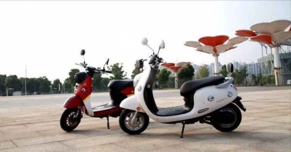 小牛、九號,網紅電動車品牌憑什麼爆火?真智慧還是智商稅? 小牛、九號,網紅電動車品牌憑什麼爆火?真智慧還是智商稅?