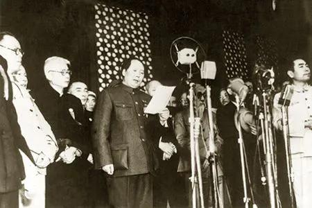 敬愛的毛主席，生日快樂