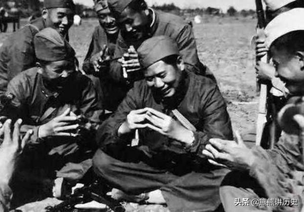 1958年，有五位大軍區司令員下連隊當兵，他們都是誰？