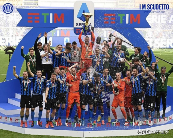 淚奔！兩大鐘情球隊破繭成蝶，如願捧杯，2021年，我已沒有遺憾