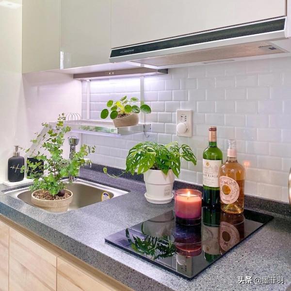 曬曬小姑娘的24㎡小開間,即便是出租房,也一應俱全!尤其是露臺 曬曬小姑娘的24㎡小開間,即便是出租房,也一應俱全!尤其是露臺