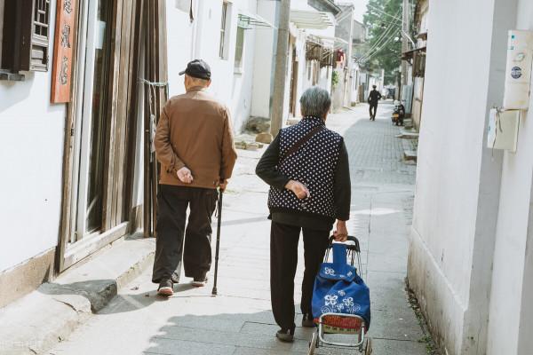千萬別讓老慢支變成慢阻肺,中藥整體調理,溫腎納氣、止咳平喘 千萬別讓老慢支變成慢阻肺,中藥整體調理,溫腎納氣、止咳平喘