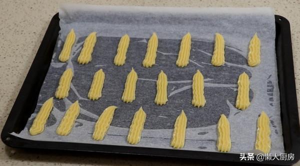 外國人最愛吃的小油條，我不用油炸的方法，吃起來外酥裡軟