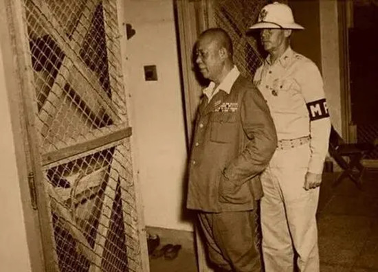 號稱馬來之虎的山下奉文,一生雖有貴人相助,但命裡卻有兩個剋星 號稱馬來之虎的山下奉文,一生雖有貴人相助,但命裡卻有兩個剋星