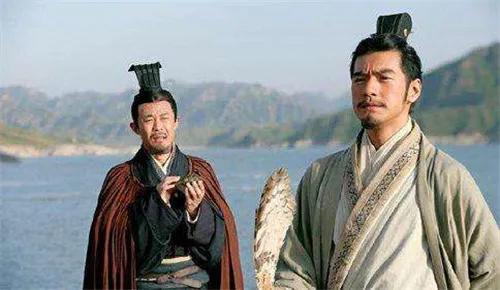 諸葛亮草船借箭時，曹操為什麼不射一支火箭過去？