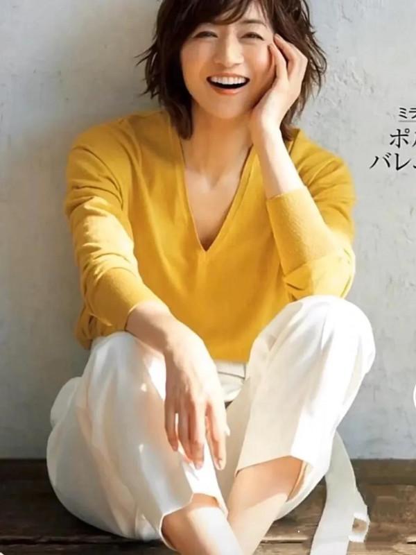 穿著範本|50歲的女人怎麼穿搭比較顯氣質優雅? 穿著範本|50歲的女人怎麼穿搭比較顯氣質優雅?